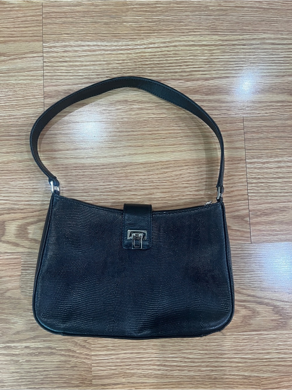 Ann Taylor Black Textured Genuine Leather Shoulder Bag w/ Silver-Tone Clasp